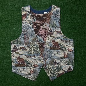Vintage Made in USA Winter Cottage Animal All Over Print Vest